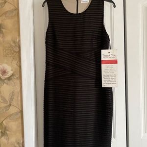 Black sleeveless dress